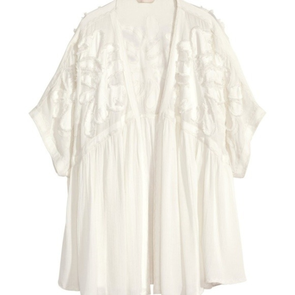 H&M White Embroidered Robe EUC